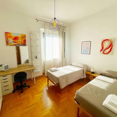 Apartment Cozy Casetta - Bright And Near Metro C