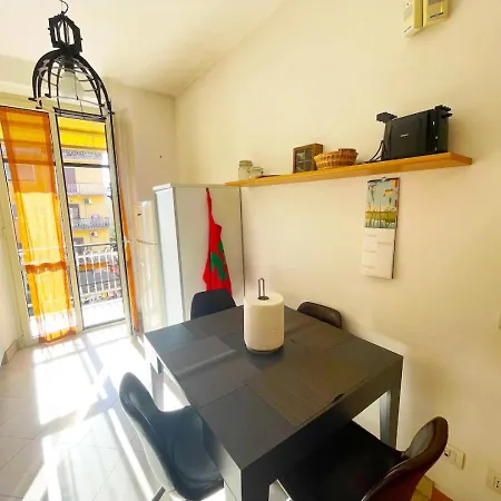 Cozy Casetta - Bright And Near Metro C Apartment Rome